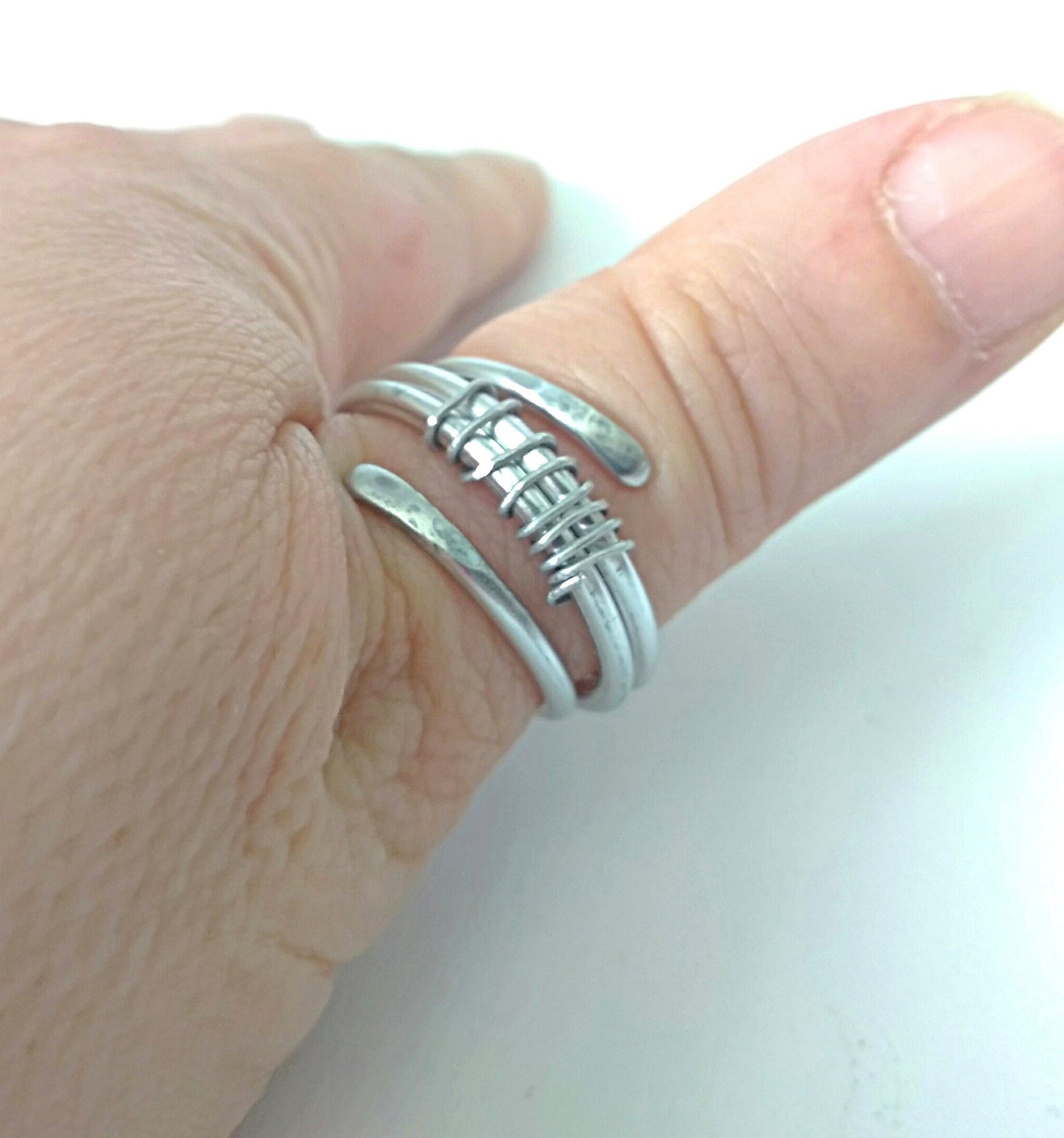 Aluminium thumb rings for women. Unique aluminum ring. Contemporary jewelry. Gift for girlfriend. Size 9