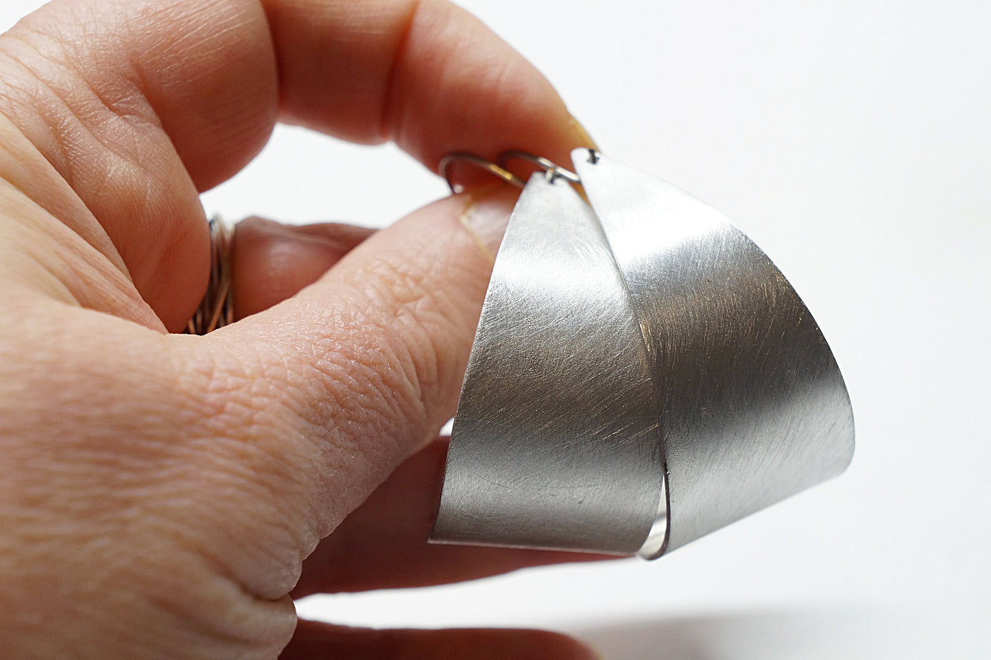 Large hoop aluminium earrings. Wide brushed silver matte earrings. Everyday big silver aluminum earrings. Statement aluminum jewelry