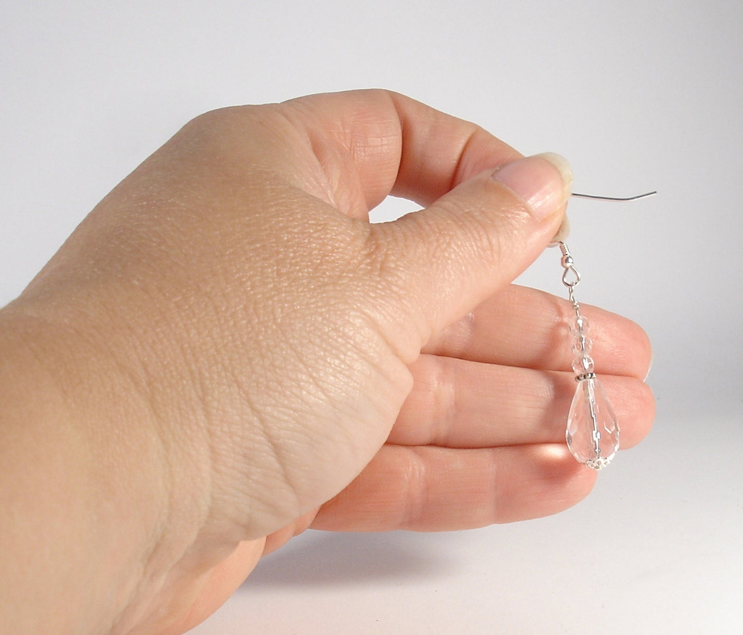 Clear quartz earrings. Bridesmaid gift. Bridesmaid dainty earring. Bridal jewelry. Bride white earrings. Rock crystal earrings.