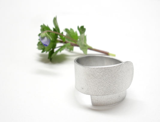 RamixBijoux Aluminum Jewelry: Unique, Lightweight, and Affordable