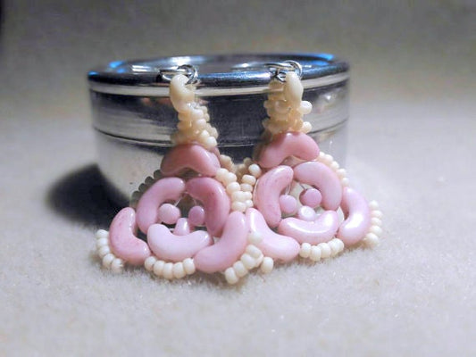 Boho baby pink bead earrings. Dangle beaded earrings. Gifts for women.
