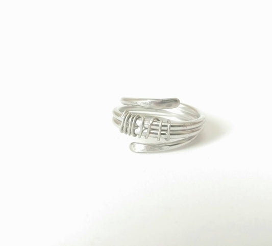 Aluminium thumb rings for women. Unique aluminum ring. Contemporary jewelry. Gift for girlfriend. Size 9