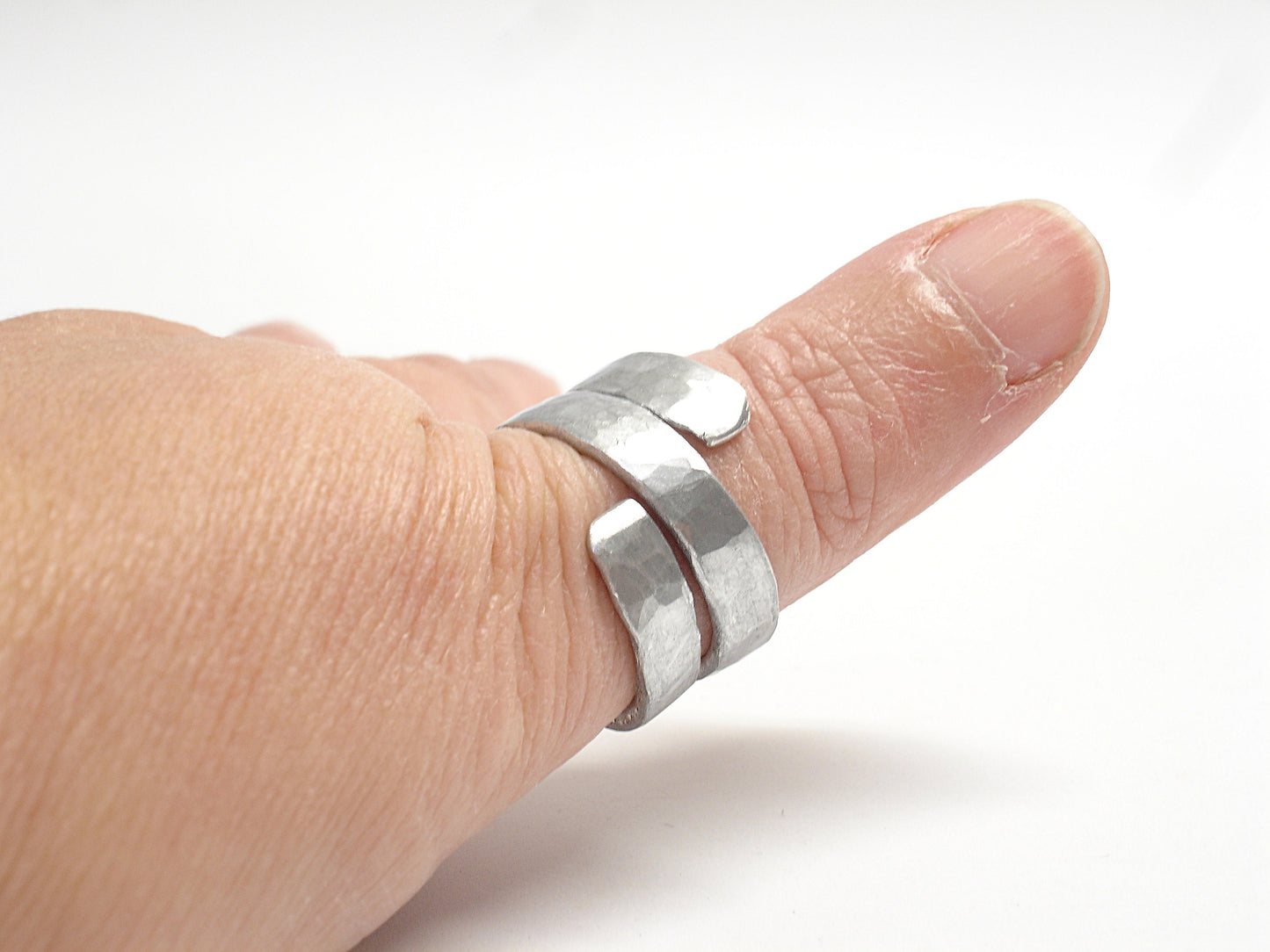 Wrap thumb rings for women. Hammered aluminium ring. Contemporary handmade jewelry. Statement ring