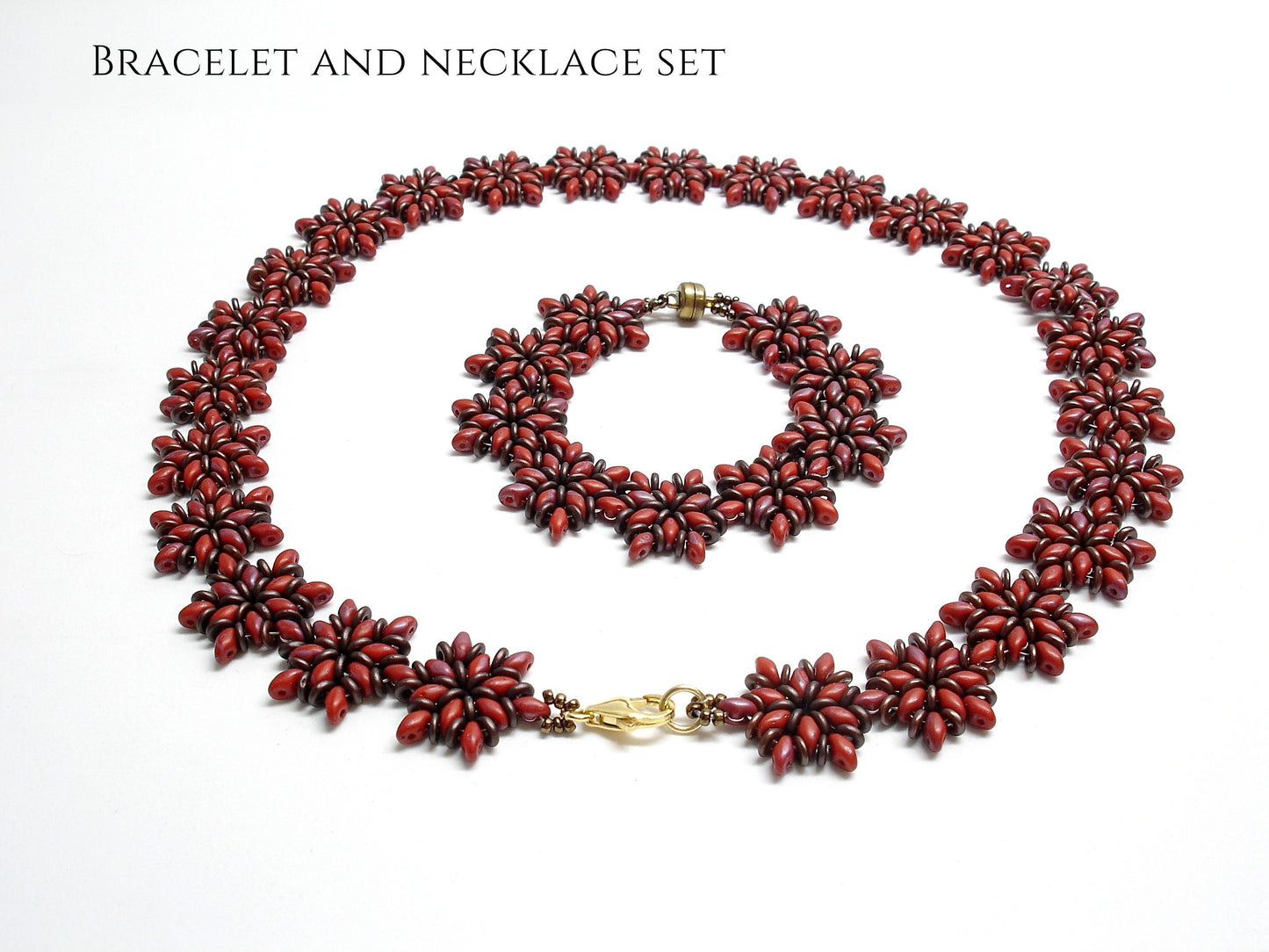 Beaded jewelry set for women. Brown and red superduo bracelet necklace and earrings.