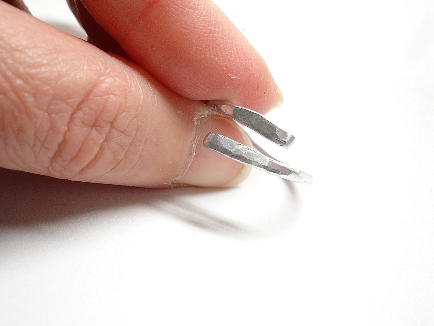 Aluminum thumb rings for women size US 9, Hammered minimalist ring for her, Aluminium contemporary jewelry