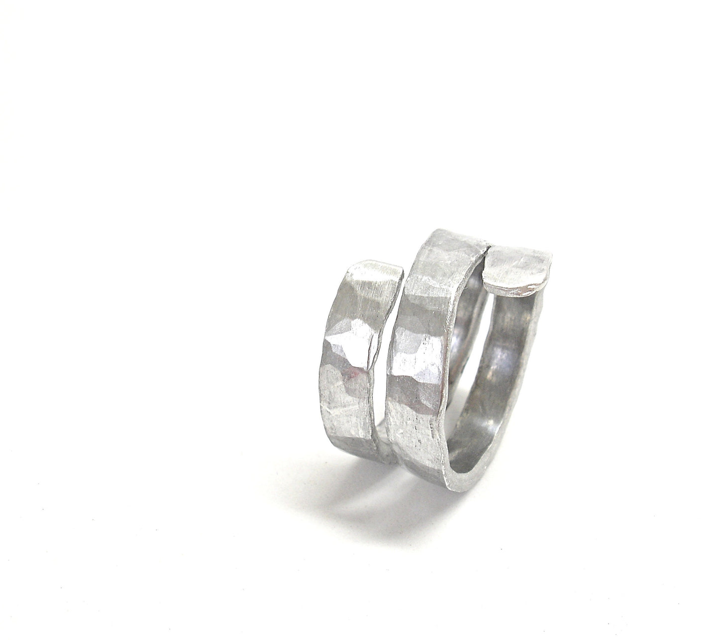 Wrap thumb rings for women. Hammered aluminium ring. Contemporary handmade jewelry. Statement ring