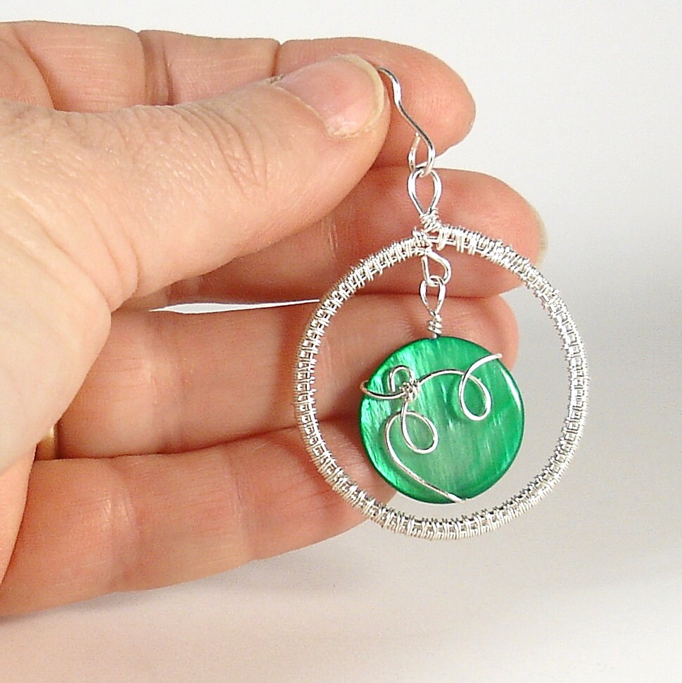 Copper wire earrings for women with green mother of pearl bead