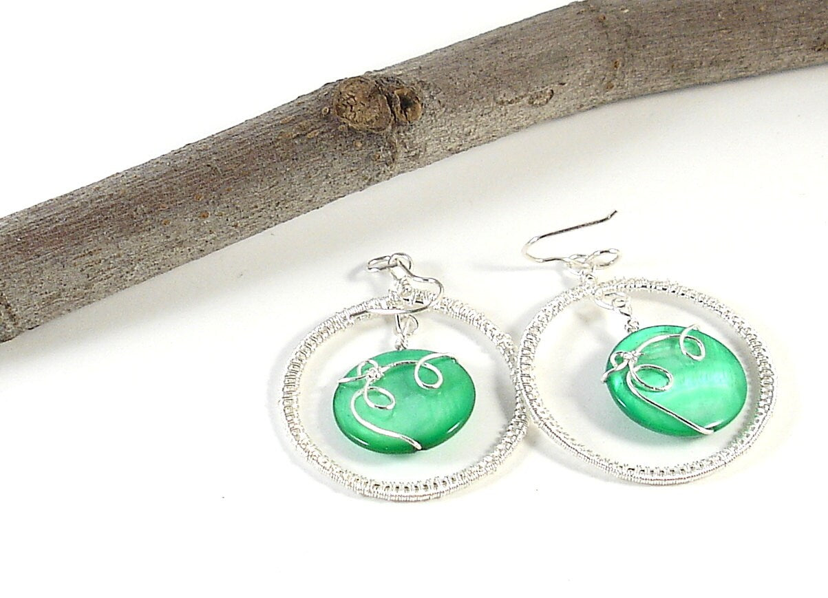 Copper wire earrings for women with green mother of pearl bead