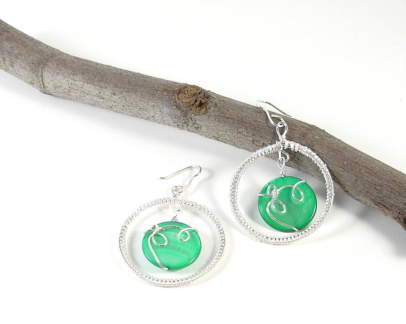 Copper wire earrings for women with green mother of pearl bead